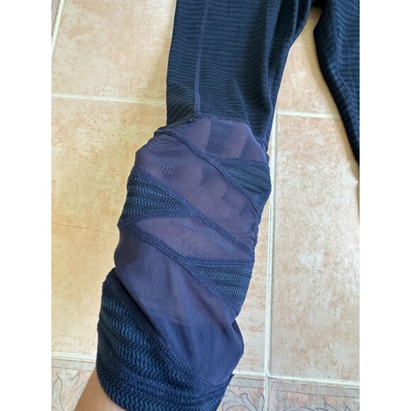 Athleta  Blue and black stripped Legging Bottom  mesh Women Size  SP - Picture 3 of 5